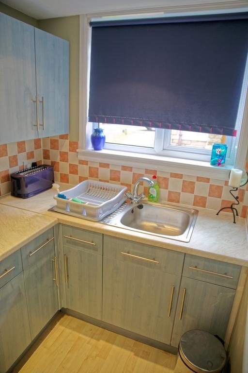 3Mac Dunfermline Self-Catering Apartment Ruang foto