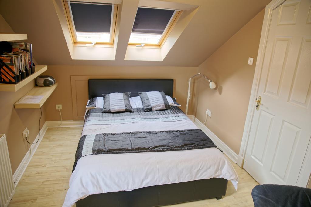 3Mac Dunfermline Self-Catering Apartment Ruang foto